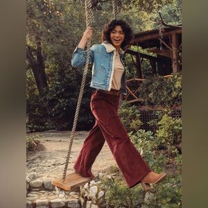 Fall 90s 70s Burgundy Corduroy Flare Jeans Worn Once. Juniors Size 11 / 30.